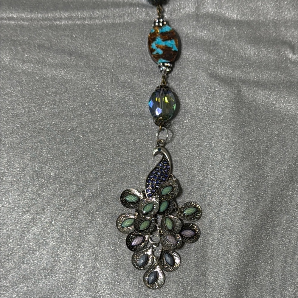 Elegant Silver and Blue Peacock Rear View Mirror Hanger - Picture 5 of 9